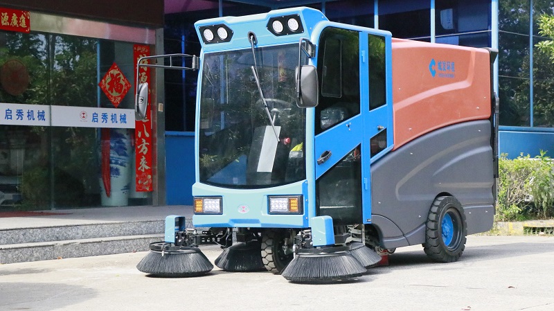 純電動掃路車QX-DD2000SLJ